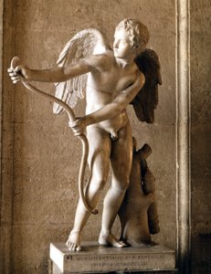Eros (Amor) jousella (1753), kopio Lysippen Eros de Thespies -teoksesta. Capitol Museum, Rooma.