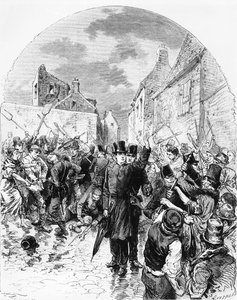 Mellakat Irlannissa – Ihmiset pelastivat Mullingarissa poliisin pidättämän katolisen papin Le Monde Illustrésta, 25. kesäkuuta 1881 tekijältä M. Ferdinandus