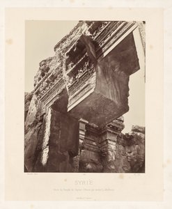Gezicht op de collonade in het midden van de tempel van Luxor, Egypti (Egypti / Louksorin temppeli, yleinen näkymä keskimmäisille pylväikköille (Thebes) Muinainen arkkitehtuuri: Egypti, Kreikka, Vähä-Aasia: Valokuva-albumi (sarjan nimi)