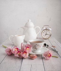 Pink Orchids -teetunti