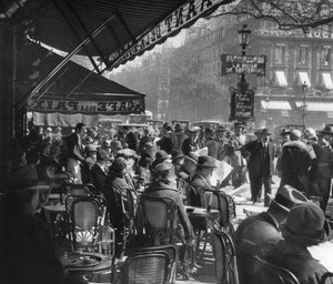 Cafe de la Paix, Pariisi, 1937