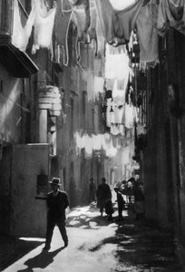 Kapea katu Napolissa, Italiassa, 1937