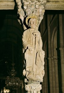Mullion Pyhän Jaakobin hahmolla, Portico of Glory, Cathedrale Santiago de Compostela