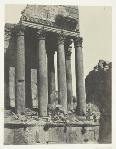 Baalbeck (Heliopolis), Jupiterin temppeli, näkymä kaakkoiskulmasta; Syyriaa tekijältä Maxime Du Camp