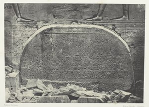 Isiksen suuri temppeli Philoessa, Proscynema (palvontatapahtuma); Nubia, levy 75 albumista "Egypte, Nubie, Palestine et Syrie" (1852). tekijältä Maxime Du Camp