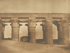 Amenhotep III:n palatsin suuri pylväikkö Luxorissa, Thebes, 1849-50. tekijältä Maxime Du Camp
