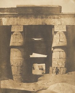 Khonsin temppelin sisustus, Karnac, Thebes, 1849-50. tekijältä Maxime Du Camp