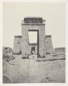 Karnak, Khonsin temppelin propyloni; Thebes tekijältä Maxime Du Camp