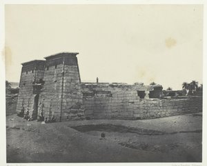 Karnak, Temple de Khons, Thèbes, 184951, painettu 1852. tekijältä Maxime Du Camp