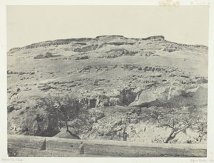 Muinaisen Lycopoliksen hautausmaa, Ylä-Egypti, 184951, painettu 1852. tekijältä Maxime Du Camp