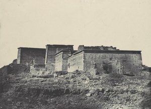 Nubia. Suuri Isisin temppeli, Philoe. Yleiskuva pohjoisesta, 1850. tekijältä Maxime Du Camp