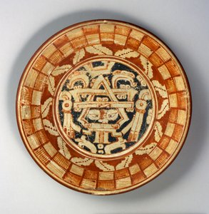 Lauta, n. 600-800 (keraaminen punaisella, oranssilla ja mustalla liukumaalilla)