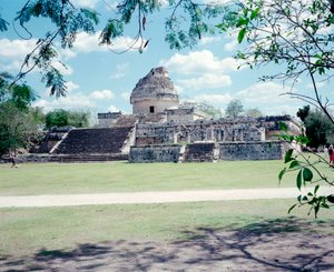 Esikolumbialainen sivilisaatio: näkymä Chichen Itzan paikalle Yucatanin alueella. Mayojen sivilisaatio, klassinen aika ja mayojen renessanssi, 750-1200 jKr. Meksiko tekijältä Mayan Mayan