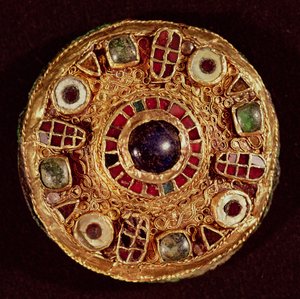 Pyöreä rintakoru (kulta & cloisonne emali)
