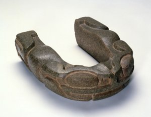 Ceremoniaal Ball Game Yoke, n. 250-900 (Dioriitti) tekijältä Mexican School
