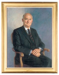 Henry Lambertin muotokuva istumassa
