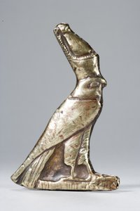 Amuletti haukan muodossa (sähkö)