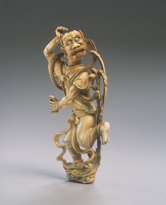 Figuuri Kui xingista (veistetty norsunluu) (katso myös 272115)