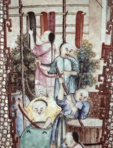 Yksityiskohta maljakosta, joka kuvaa miehiä värjäämässä silkkiä (keramiikka) tekijältä Ming Dynasty Chinese School