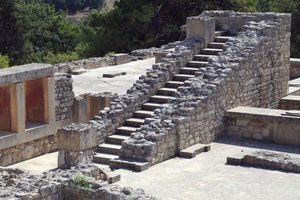 Kuningas Minoksen palatsin itämainen osa Knossoksessa kuningatar Megaronin ja keskuspihan välissä. Kreeta. 1600-1450 eaa tekijältä Minoan