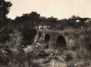 Imperiumin rakentaminen fasistisella aikakaudella: portugalilainen silta, 9.5.1936 (b/w kuva) tekijältä Modestino Baldinetti