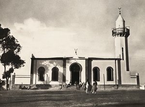 Imperiumin rakentaminen fasismin aikana: Asmaran moskeija, 09/05/1936 (s/w-kuva) tekijältä Modestino Baldinetti