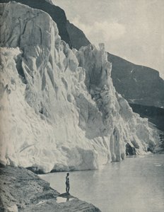 "Tumbleva jäätikkö ja Berg-järvi Kanadan korkeimmalla vuorella", vuodelta 1935 tekijältä Mondiale