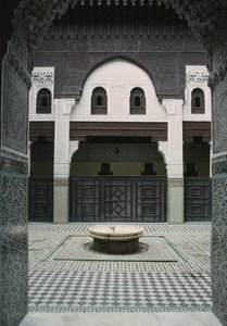 Bo Inman koulu, sisäpiha tekijältä Moroccan School