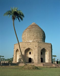 Näkymä Asif Khanin mausoleumista, joka sijaitsee Shahdara Baghissa tekijältä Mughal School
