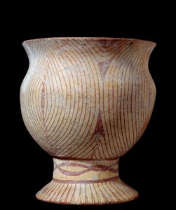 Neoliittinen aikakausi: keraaminen maljakko. Thaimaasta. 4630 eaa. Aurinko 0,23x0,2 m Pariisi, Musee Guimet, Musee national des Arts Asians