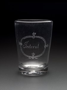 Tumbler, c. 1788-1795 (lyijytön lasi) tekijältä New Bremen Glass Manufactory