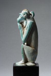 Apinan amuletti, 18.-19. dynastia, 1540-1186 (fajanssi) (katso myös 270369)