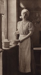 Keittiössä (s/w-kuva)