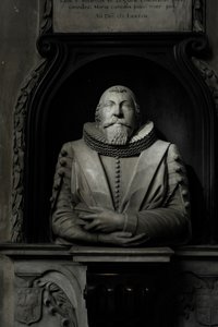Hugo Barkerin muistomerkki, 1632 (marmori)