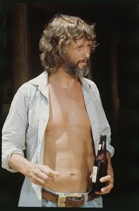Kris Kristofferson oluen kanssa tekijältä Orlando Suero