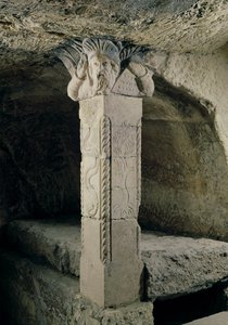 Kryptan pylväs, jonka päädyssä on Mooseksen pää, 415 jKr. tekijältä Paleo Christian