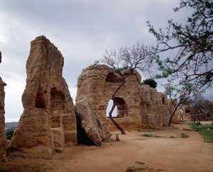 Näkymä paleokristiselle hautausmaalle, 4. vuosisadalla tekijältä Paleo Christian