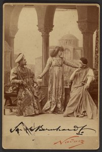 [Sarah Bernhardt Gismondana] tekijältä Paul Nadar