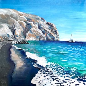 Mustan hiekan rannan kalliot tekijältä Pauline Wegman | Key and Sea Creative