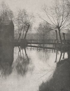 Kävelysilta lähellä Chingfordia tekijältä Peter Henry Emerson