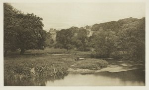 Haddon Hall, niityiltä tekijältä Peter Henry Emerson