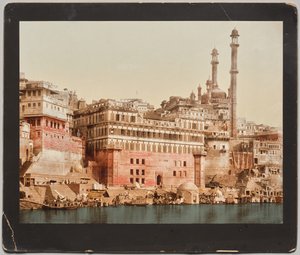 Intia. Benares. Aurangzebin moskeija, tohtori Kurt Boeckin valokuvan jälkeen