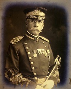 Tuntematon Yhdysvaltain armeijan upseeri, n. 1900 (b/w kuva)
