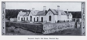 Benjamin Boydin vanha koti, Twofold Bay (m/w kuva) tekijältä Photographer Australian