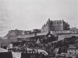 Chateau ja linnoitus Lower Townista, Quebecistä (m/v kuva)