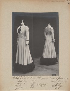 Albumisivu: House of Worth, Afternoon Dress tekijältä Photographer French