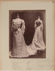 Albumisivu: House of Worth, Ball Gown tekijältä Photographer French