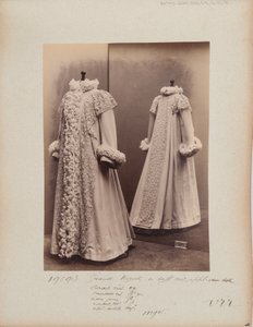 Albumisivu: House of Worth, Coat (Grand Manteau) tekijältä Photographer French