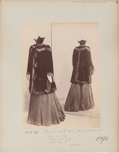 Albumisivu: House of Worth, Coat tekijältä Photographer French
