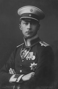 Kruununprinssi Wilhelm, Saksan keisari Wilhelm II:n vanhin poika (m/v kuva)